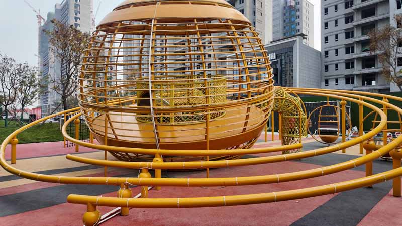 地產非標定制游樂設備.jpg
